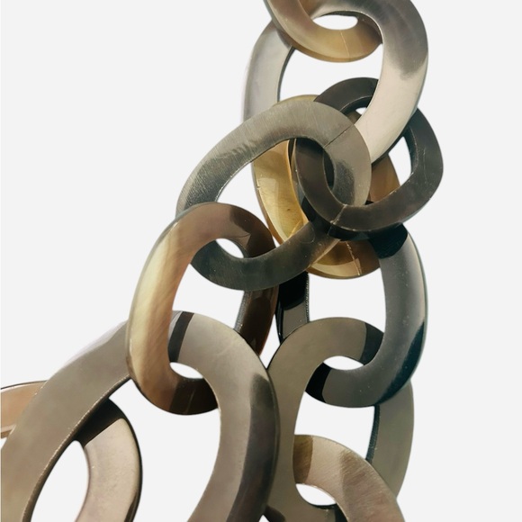 Acrylic Chain Link Chunky statement Necklace Brown/gold - Picture 4 of 6